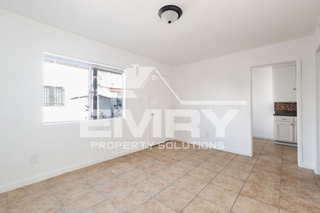 Photo - 2534 Hill St Unit #1