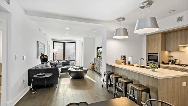 Photo - 1845 9th St NW Unidad ID1395398P