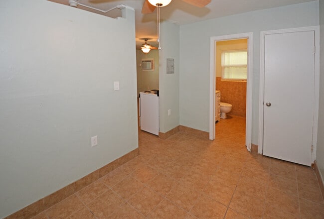 Photo - 5009 TANGERINE AVE S