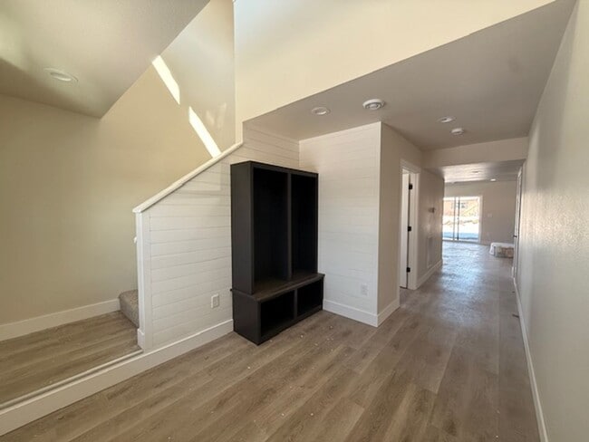 Building Photo - 2810/2812 16th St S