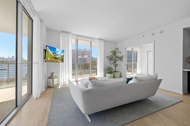 1445 16th St Unit 602