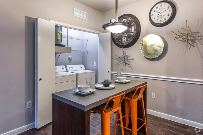 1BR, 1BA - A4 - 815SF