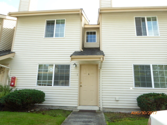 1 Bed 1.5 Bath 2 Story Townhome in Hampton... - 1 Bed 1.5 Bath 2 Story Townhome in Hampton...