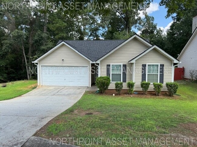Photo - Beautiful 3BR 2BA Home w/ Attached Garage in Fairburn