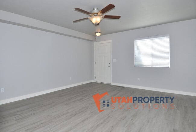 Photo - 14424 S Ferndale Way