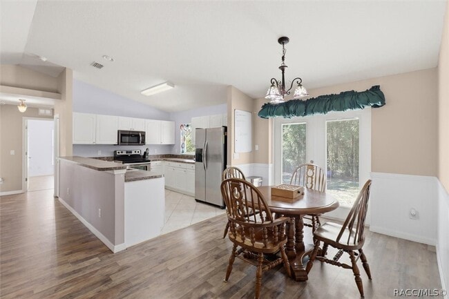 Photo - 3220 E Rogers