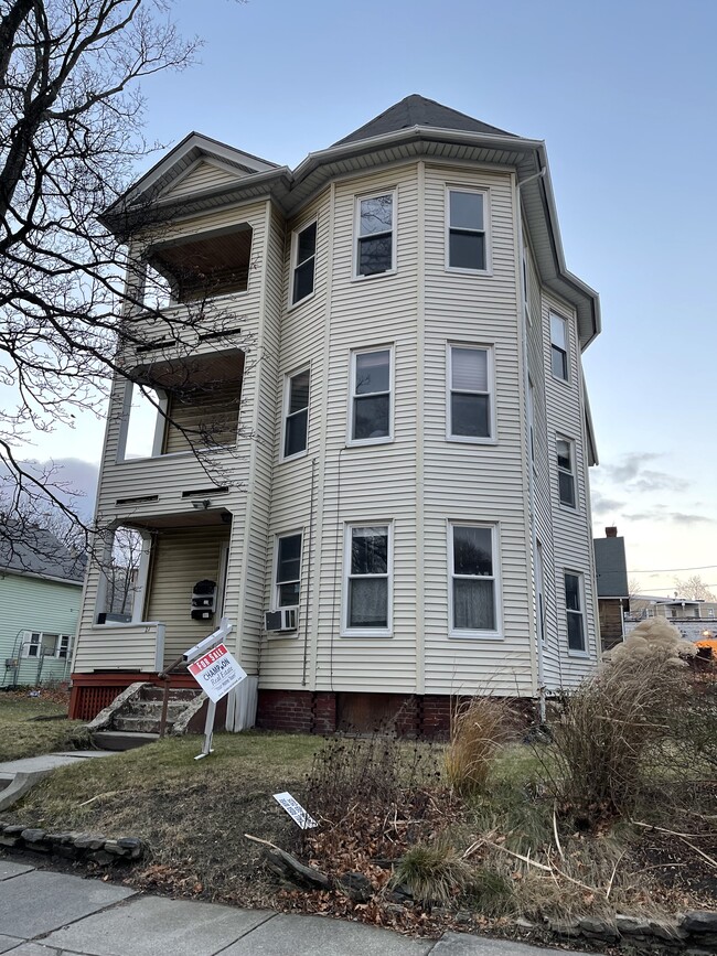 Photo - 21 Houghton St Apartments Unit 3