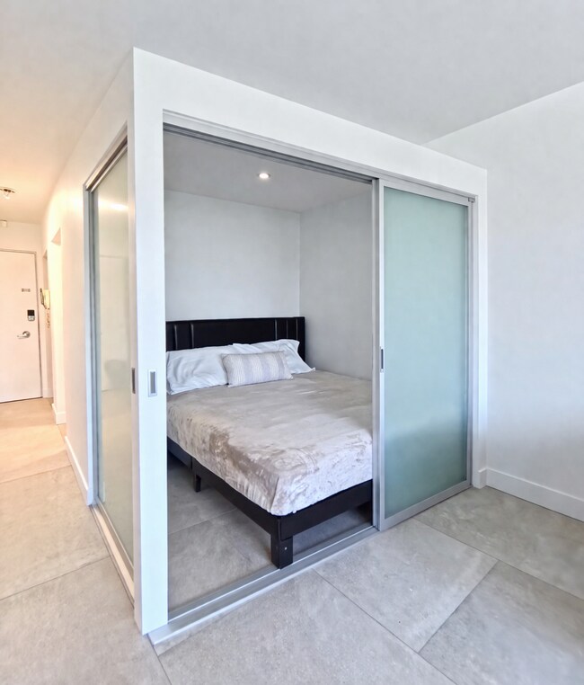 Photo - 1540 Haro St Unit 207