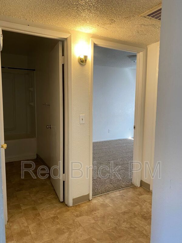 Photo - 133 Kings Ave