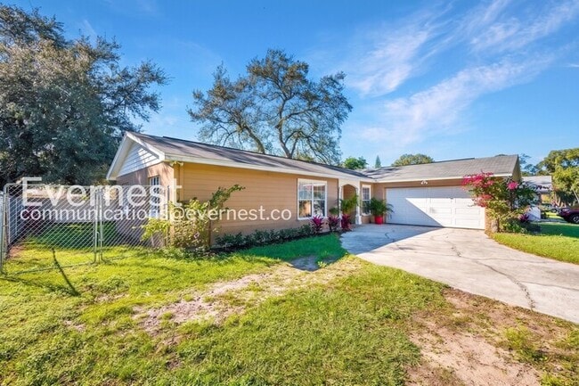 Photo - 502 El Camino Real S