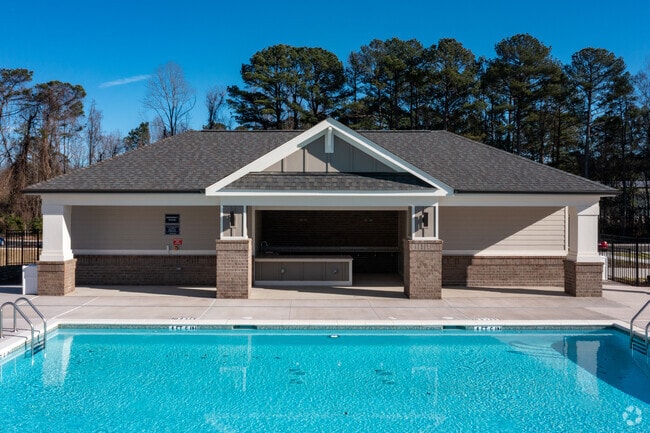 Poolhouse - Litchford 315 Apartments