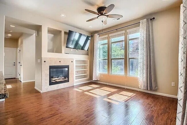 Photo - Beautiful 3 bedroom townhouse