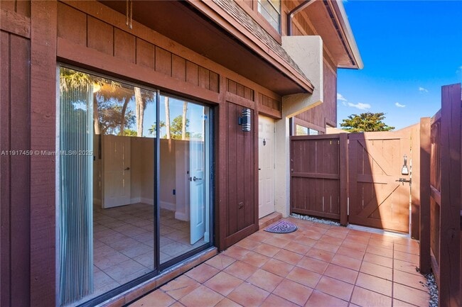 Photo - 6241 SW 116th Pl Unit B