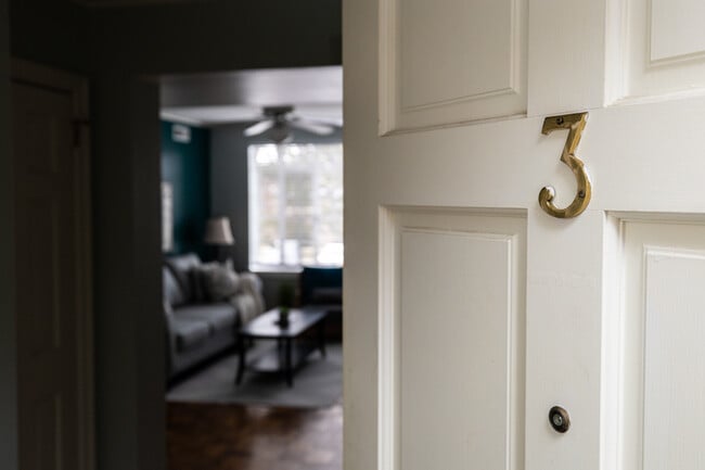 Photo - 1700 N Elm St Unit I3