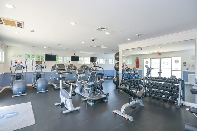 Photo - 10 Seaport Dr Unit 2111