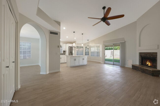 Building Photo - 5616 E Gelding Dr Rental