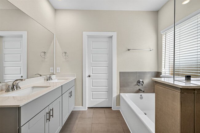 Building Photo - 3102 Winding Mile Ct