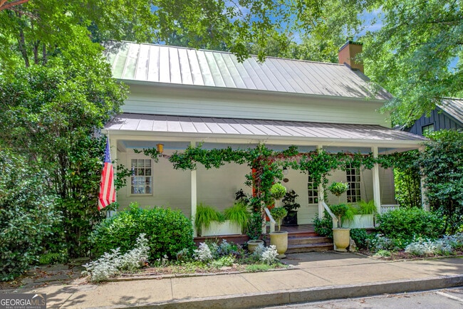 Building Photo - 9043 Selborne Ln