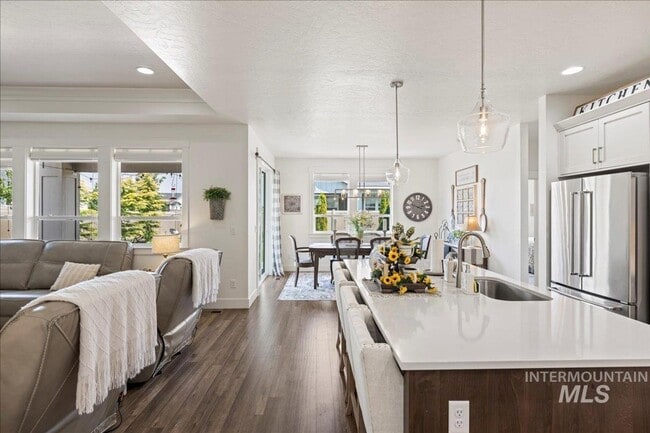 Photo - Live in Luxury! 3 bed 2 bath with gorgeous back yard!