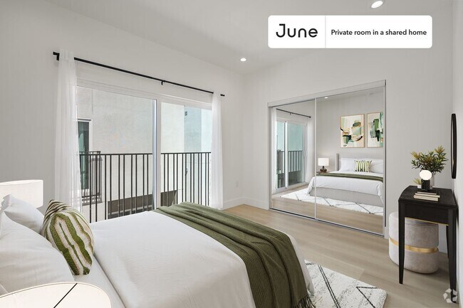 Building Photo - Private bedroom in 5 bed/5 bath Home