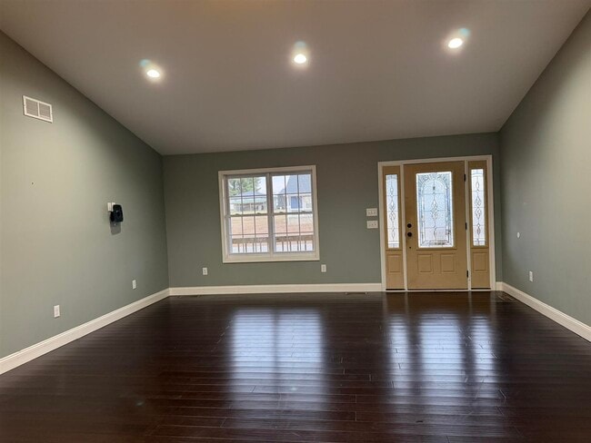 Photo - 17 Christopher Ave