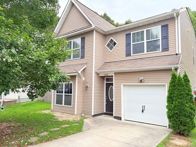 4 Bedroom Detached Home In Toano - 4 Bedroom Detached Home In Toano