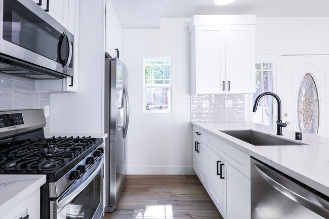 Photo - 743 N. Occidental Blvd