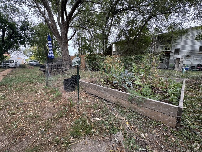 Community garden bed, available for any of the residents to use. - 5313 Magnolia Ave Unit 5313 Rental