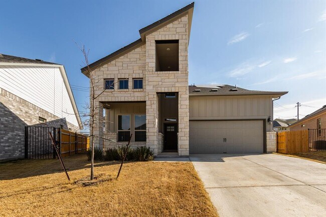 Building Photo - 2812 Sebring Cir