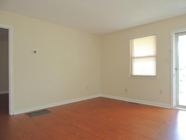 Photo - 2884 Blue Ridge Dr