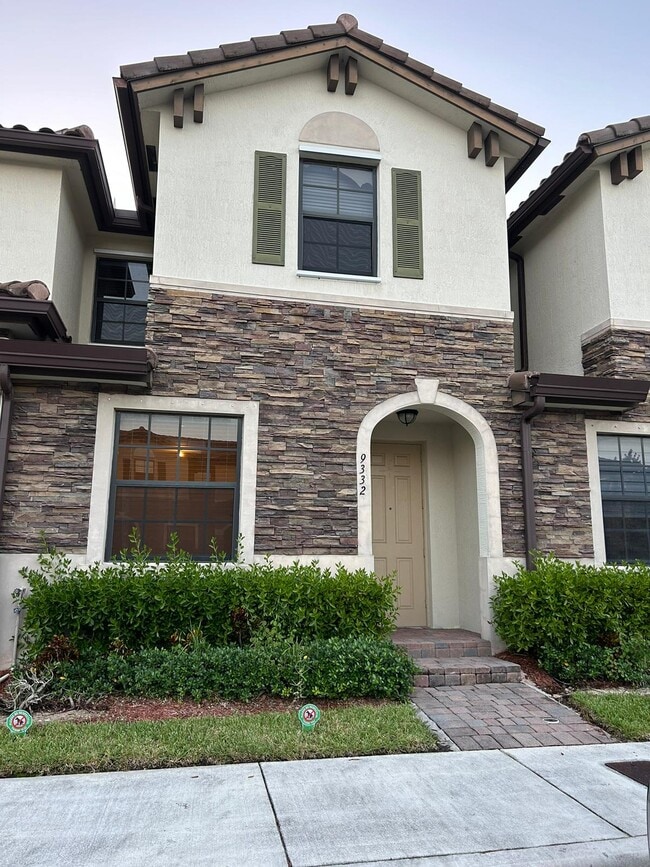 Photo - 9332 W 33rd Ln