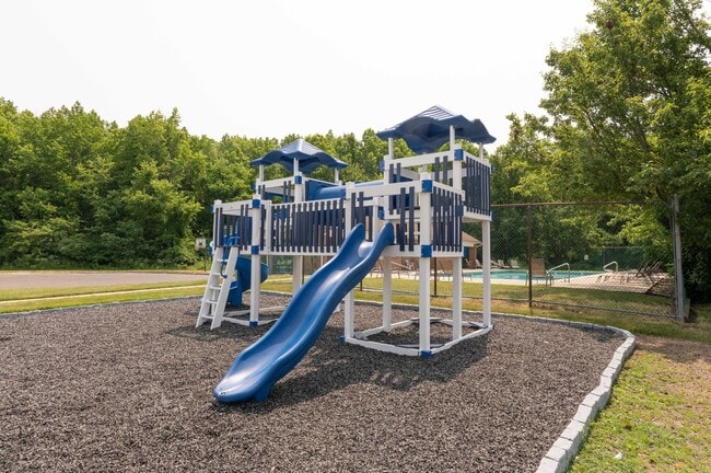 Photo - Waterside Village