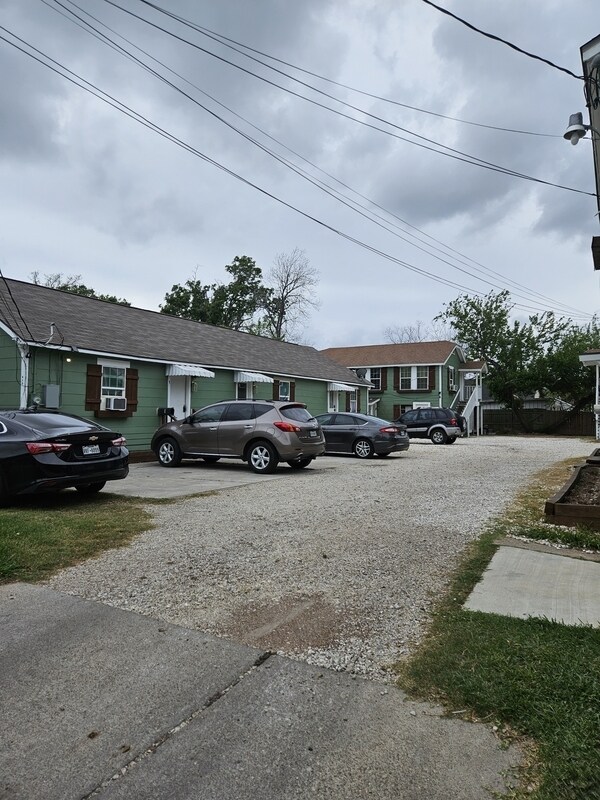 410 Randall St