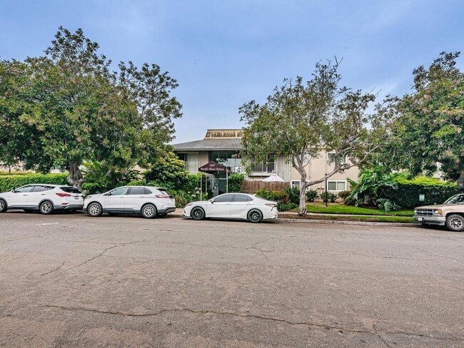 Photo - 1645 Emerald St Condo