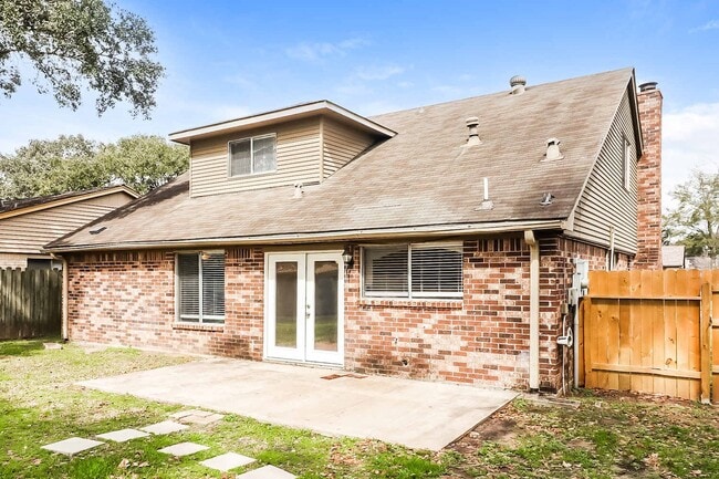 Photo - 22507 Red River Dr