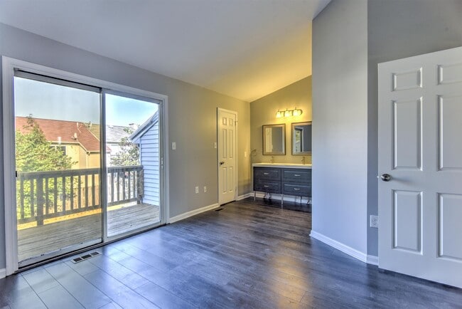 Photo - 3279 Westdale Ct