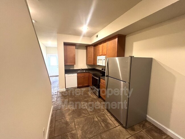 Photo - 608 Albemarle St