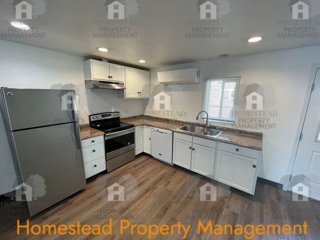 Building Photo - 595 Unit 131