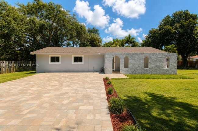 Building Photo - 9421 SW 150th St