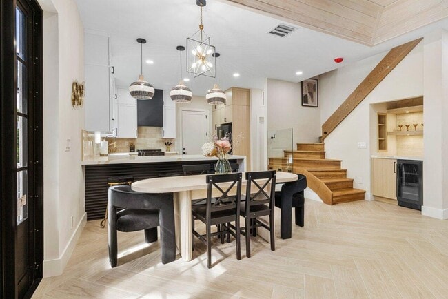 Photo - 1920 Spanish Trail