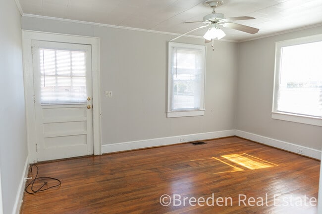 Photo - 102 Brittain Dr