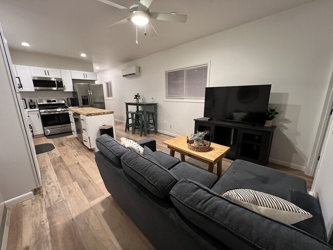 Photo - 151 Northside Dr