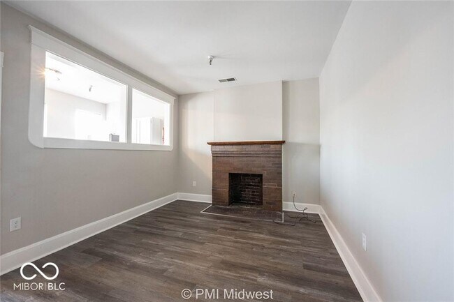 Photo - 874 Virginia Ave Unit B
