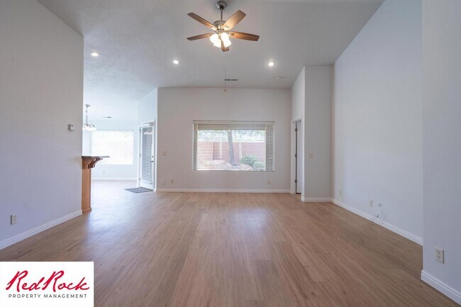 Photo - 4 Bedroom in Amber Estates - Newer LVP Flooring throughout home!