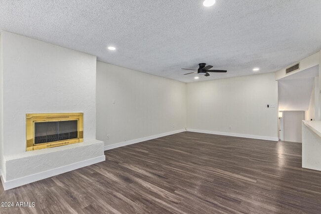 Photo - 4414 S Newberry Rd