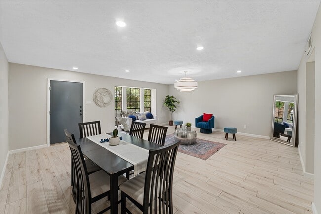 Photo - 9425 Fondren Rd