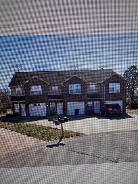 Building Photo - 2910 Meridian Plz Unit C