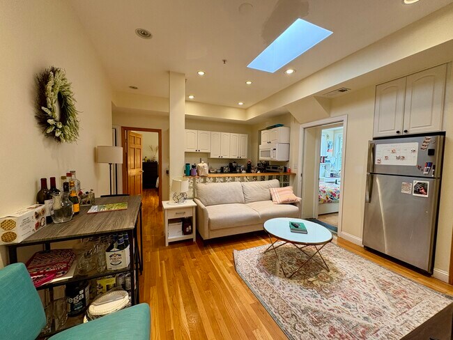 Photo - 1801 Beacon St Unit 8