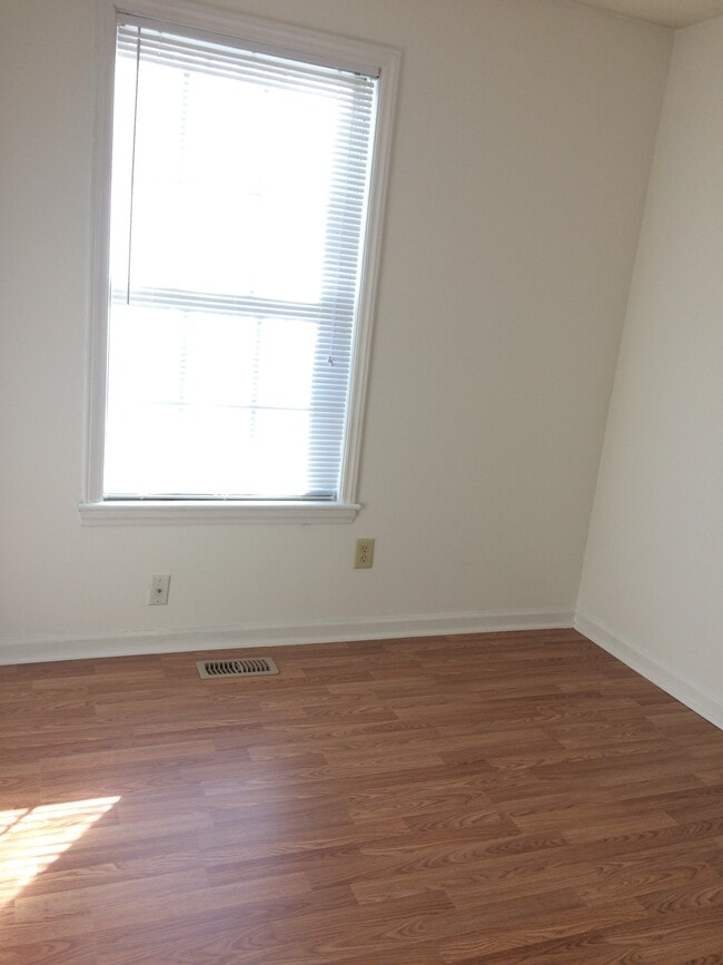 Photo - 2 Sparta Ln