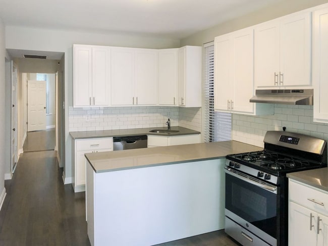 Photo - 2730 N Wayne Ave Apartamentos Unidad 2